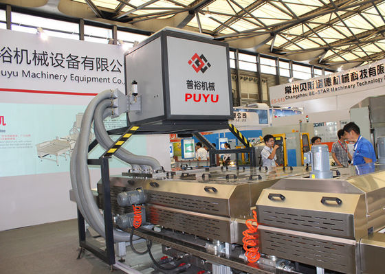 Cina Mesin Pembuat Panel Surya Berkecepatan Tinggi / Peralatan Cuci dan Pengeringan Kaca pemasok
