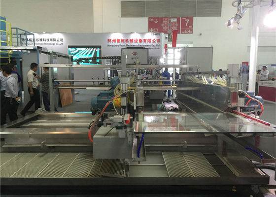 Cina Jendela Arsitektur Datar Kaca Straight Line Merayap Mesin 3 - 19 mm Ketebalan pemasok